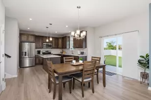 18097 Hartlin Ave, Lakeville, MN 55044 - Photo 8