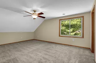 832 Bailey St, Hastings, MN 55033 - Photo 12