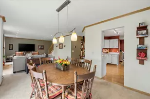 5267 Silver Maple Cir, Minnetonka, MN 55343 - Photo 4