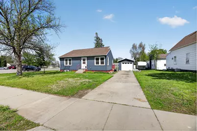 727 Ash Street S, Sauk Centre Township, MN 56378 - Photo 4