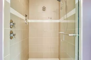 292 Vincent Ave N, Minneapolis, MN 55405 - Photo 28