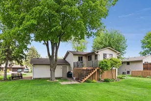 10805 99th Pl N, Maple Grove, MN 55369 - Photo 2