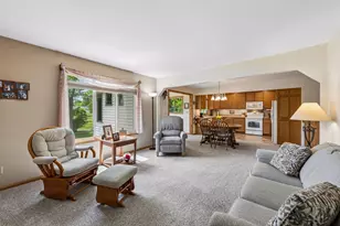 10805 99th Pl N, Maple Grove, MN 55369 - Photo 6