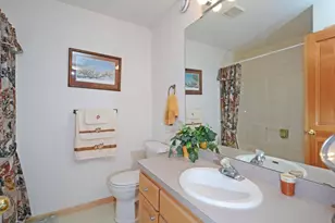 1470 N Mary Street N, Maplewood, MN 55119 - Photo 34