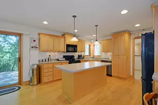 1470 N Mary Street N, Maplewood, MN 55119 - Photo 8