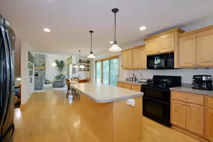 1470 N Mary Street N, Maplewood, MN 55119 - Photo 12