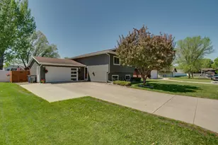 1317 35th Ave S, Moorhead, MN 56560 - Photo 1