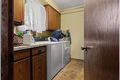 404 Wadge Avenue S, Park River, ND 58270 - Photo 12