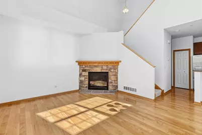 1617 Legacy Parkway E #1, Maplewood, MN 55109 - Photo 4