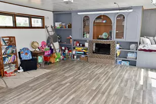 920 8th St, Sibley, IA 51249 - Photo 22