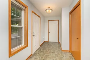 818 Roundhouse St, Shakopee, MN 55379 - Photo 4