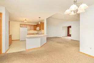 818 Roundhouse St, Shakopee, MN 55379 - Photo 14