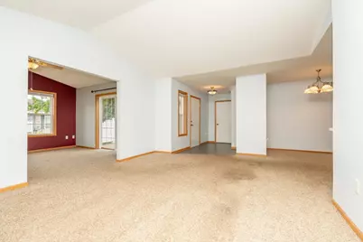 818 Roundhouse Street, Shakopee, MN 55379 - Photo 6