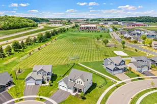 2975 Elgin Ct, River Falls, WI 54022 - Photo 40