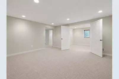1340 Waterford Drive, Golden Valley, MN 55422 - Photo 24