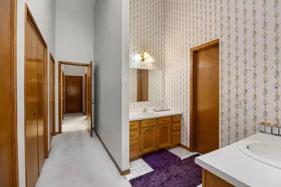 1070 McKnight Road S, Maplewood, MN 55119 - Photo 12