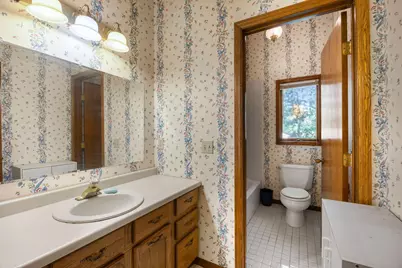 1070 McKnight Road S, Maplewood, MN 55119 - Photo 16