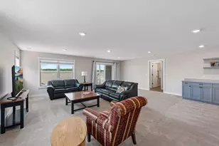1427 Kasilof Ct, River Falls, WI 54022 - Photo 32
