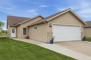 2889 35th St S, Moorhead, MN 56560 - Photo 1