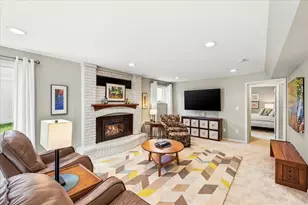 974 Kohlman Ln, Maplewood, MN 55109 - Photo 52
