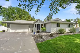 974 Kohlman Ln, Maplewood, MN 55109 - Photo 38