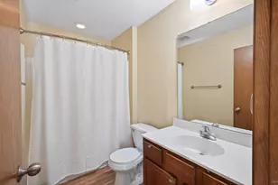 1351 Magnolia Ave E, Saint Paul, MN 55106 - Photo 8