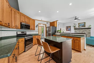 400 Coyote Trail, Circle Pines, MN 55014 - Photo 8