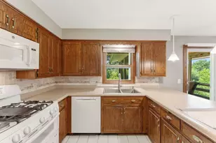 9125 40 1/2 Ave N, New Hope, MN 55427 - Photo 8