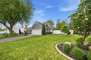 15100 Lac Lavon Dr, Burnsville, MN 55306 - Photo 44