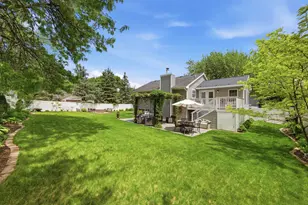 15100 Lac Lavon Dr, Burnsville, MN 55306 - Photo 48