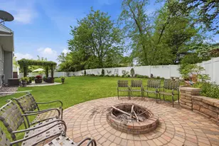15100 Lac Lavon Dr, Burnsville, MN 55306 - Photo 4