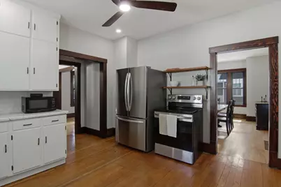 512 Jefferson Street, Eau Claire, WI 54701 - Photo 8