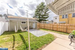 101 E Indiana Ave, Gilbert, MN 55741 - Photo 4