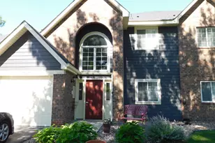 2527 Wilshire Ct, Mendota Heights, MN 55120 - Photo 1