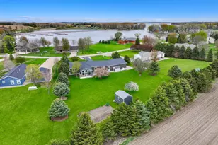 25 Lake Shetek Dr, Slayton, MN 56172 - Photo 2