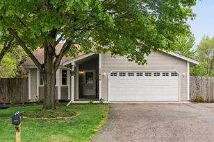 11614 Oak Park Dr NE, Blaine, MN 55434 - Photo 2