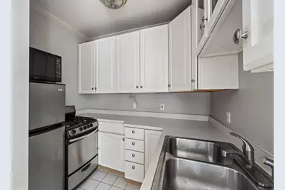 2733 Girard Avenue S #106, Minneapolis, MN 55408 - Photo 6