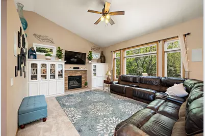 9362 Austrian Pine Avenue N, Brooklyn Park, MN 55443 - Photo 6