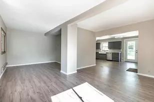 722 Spruce St, Fergus Falls, MN 56537 - Photo 22