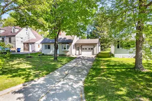 722 Spruce St, Fergus Falls, MN 56537 - Photo 12