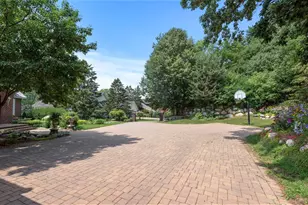 7180 Kenmare Dr, Bloomington, MN 55438 - Photo 8