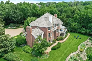 7180 Kenmare Dr, Bloomington, MN 55438 - Photo 100