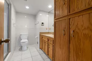 9528 Penn Cir, Bloomington, MN 55431 - Photo 42