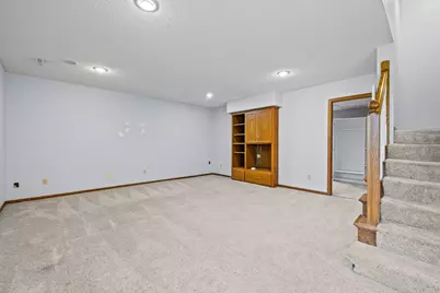 5705 Lois Lane, Shoreview, MN 55126 - Photo 44