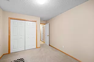 10756 Falling Water Ln, Woodbury, MN 55129 - Photo 20