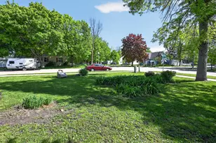 620 8th Ave E, Alexandria, MN 56308 - Photo 28