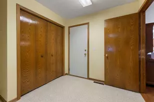 1311 Marthaler Ln, West Saint Paul, MN 55118 - Photo 30