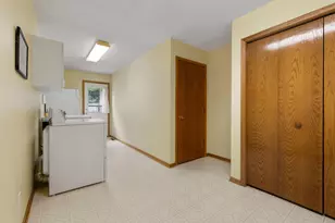 1311 Marthaler Ln, West Saint Paul, MN 55118 - Photo 18