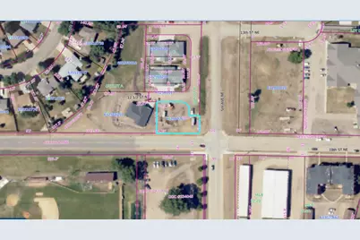 460 12 1/2 Street NE, Valley City, ND 58072 - Photo 2