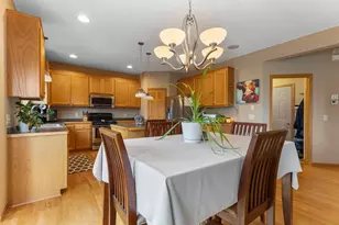 1122 Drew Dr, Woodbury, MN 55129 - Photo 16